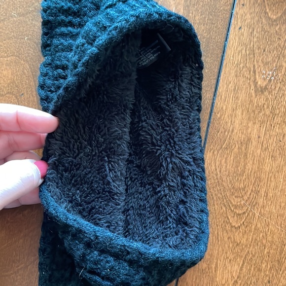 NWOT Warm and cozy Head Wrap! - Picture 3 of 5